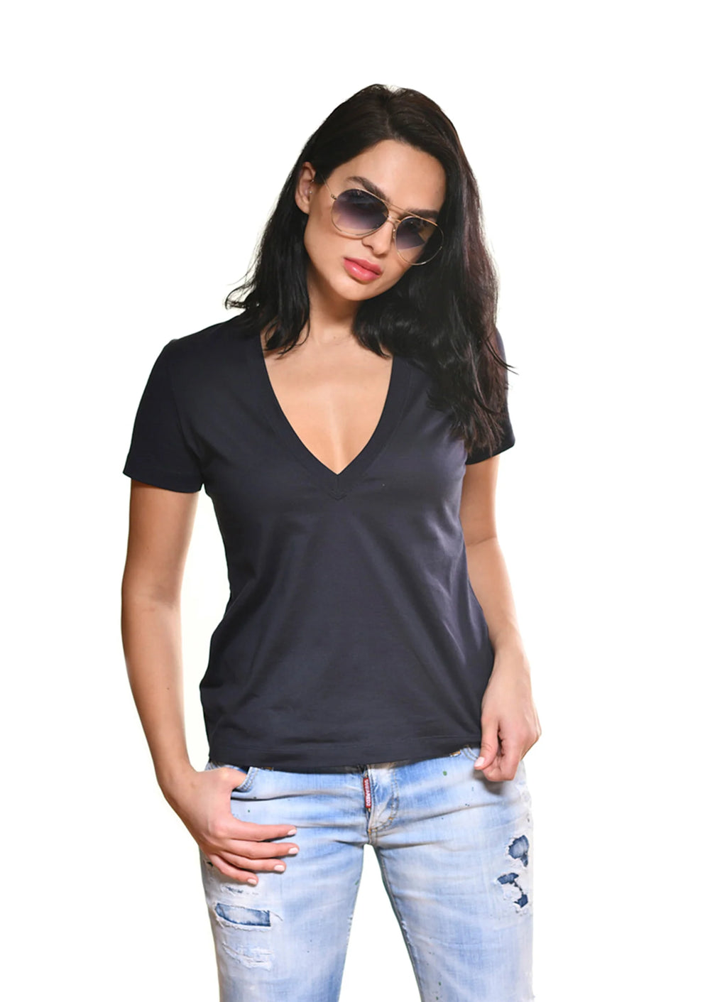 Short sleeve V neck tee